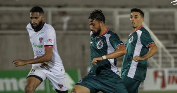 Com gols na etapa final, Nacional e Ipatinga empatam pelo Módulo II do Mineiro