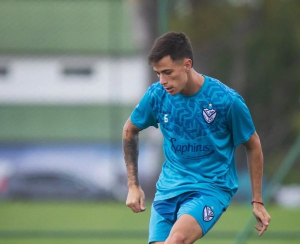 Valentn Gmez em treino pelo Vlez Sarsfield (foto: Vlez Sarsfield/Divulgao)