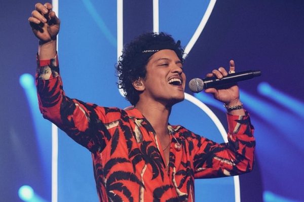 Bruno Mars está no radar do Rock in Rio após ingressos esgotados no The Town