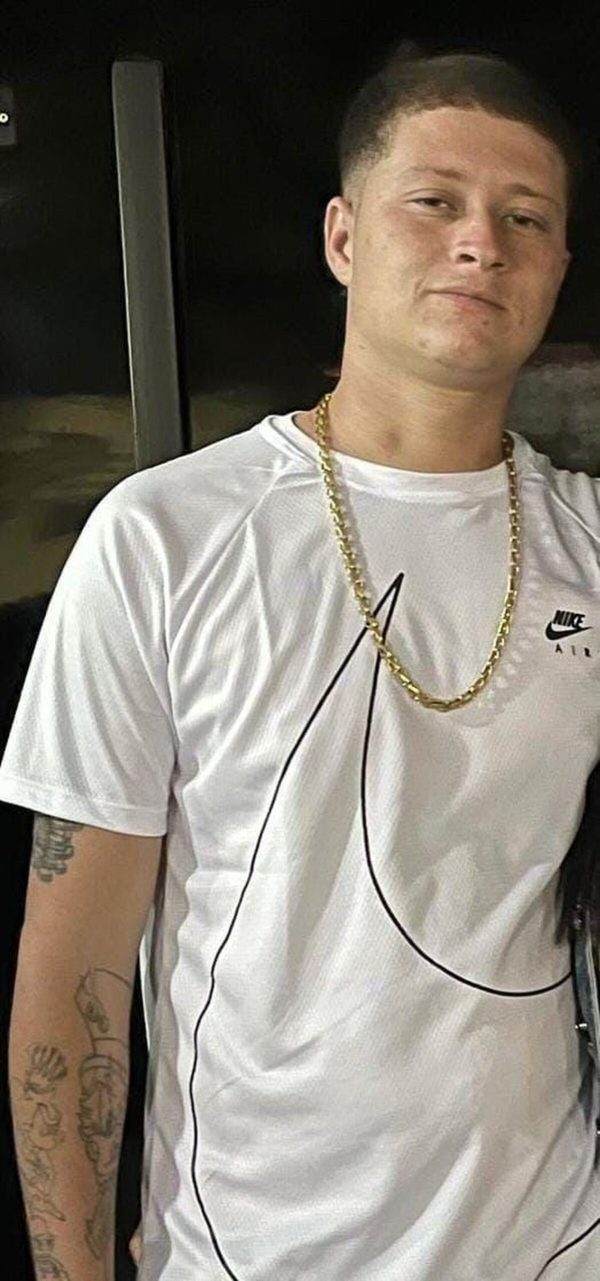 Jovem é assassinado enquanto levava namorada para consultar em Caratinga