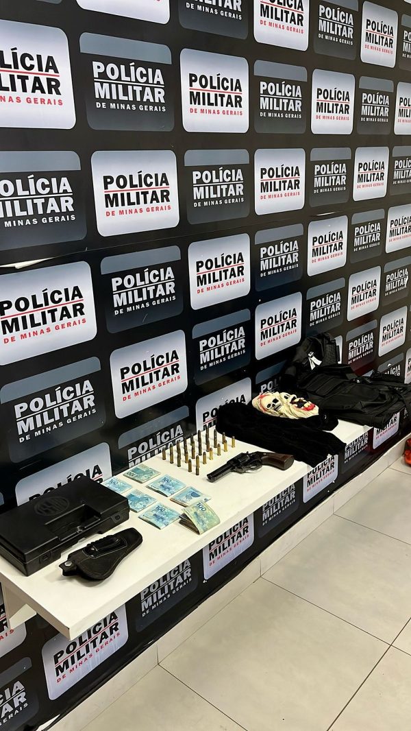 Suspeito com antecedentes criminais é preso com arma, munições e dinheiro em Manhuaçu