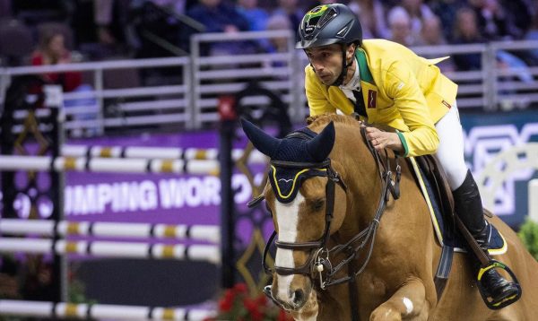 Hipismo: Yuri Mansur chega perto do pódio na Copa do Mundo de saltos - Portal ZUG - Vale do Aço