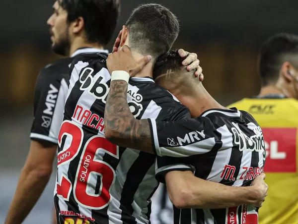 Meia argentino amado pela torcida acerta retorno ao Atlético-MG